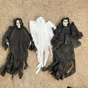 Lot Of 3 Hanging Halloween Decorations 1 Spooky Ghost And 2 Scary Skeletons
